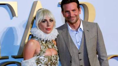 Lady Gaga y Bradley Cooper en una foto de archivo.