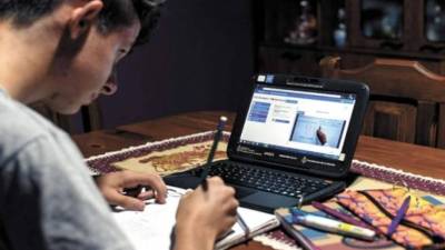 En los meses de noviembre y diciembre se impartirán clases de reforzamiento para quienes estuvieron medianamente conectados al sistema educativo.