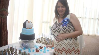 La feliz madre Renneé Ruiz de Canahuati.