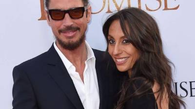 Se especula que los medicamentos para la ansiedad pudieron llevar a Chris al suicidio.