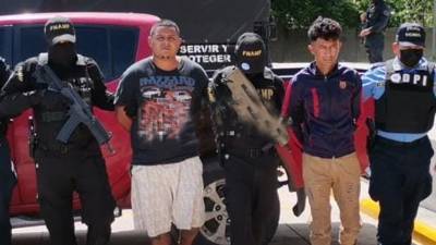 El tercer sospechoso cuenta con una orden de captura emitida el 18 de septiembre del año 2021, por el delito de homicidio.