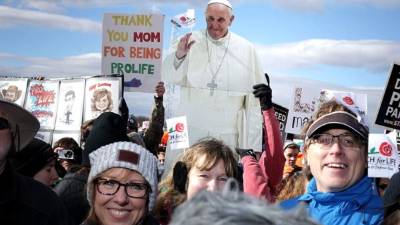 El papa Francisco envió un cálido saludo a todos los participantes y les aseguró su cercanía en la oración.