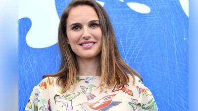 Amalia es el segundo hijo de la Natalie (32)y su marido, el coreógrafo francés Benjamin Millepied, seis años después del nacimiento de Aleph.