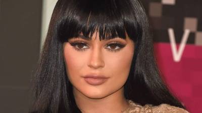 Kylie Jenner usó una peluca en los premios MTV Video Music Awards 2015.