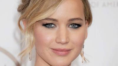 La actriz fue dirigida por el famoso fotógrafo Patrick Demarchelier en una locación de Hollywood Hills el pasado mes de julio.