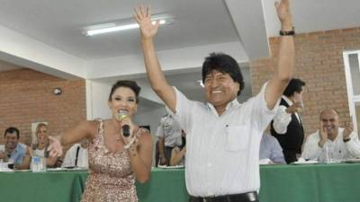 El presidente Evo Morales durante su baile.