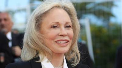 Faye Dunaway reveló que pensó que su co-presentador, Warren Beatty, estaba bromeando.