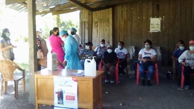 Una gran cantidad de nicaragüenses no perdieron la oportunidad de vacunarse.