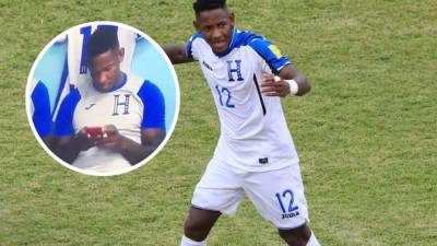 El jugador hondureño, Romell Quioto, está en el blanco de las críticas por su distracción antes del partido de Honduras.
