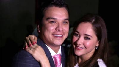 Sherlyn junto a su esposo.