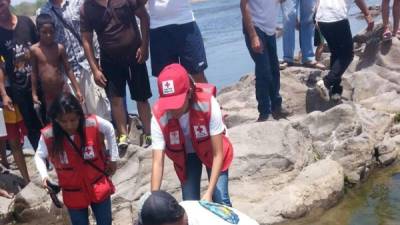 Los socorristas piden precaución a las personas que salen a bañar a las playas, ríos o balnearios.