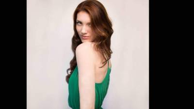 Karina Elizabeth Christensen Santos.