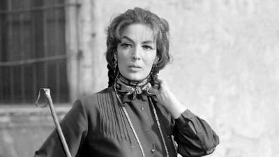 La escencia y esplendor de María Fléix sigue manifestándose 15 años después de su muerte; 'La doña' cumpliría este 08 de abril 103 años.