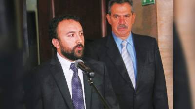 Delegación. Funcionarios que arribaron ayer al país.