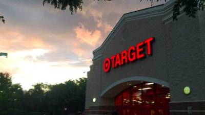 Los encargados del supermercado informaron que investigarán las causas del penoso hecho.