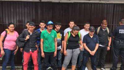 Migrantes centroamericanos rescatados en el sur de México.