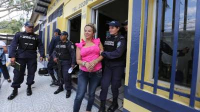 Sandra Carolina Redondo al ser capturada.