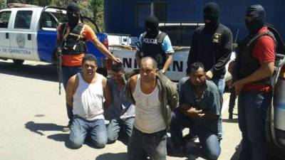 Los cuatro capturados fueron presentados ante la Fiscalía.