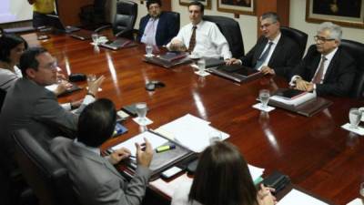 Funcionarios del Gobierno y del FMI se han reunido en Honduras.