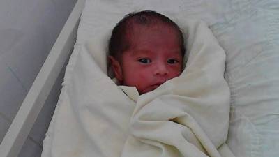 La menor permanece en cuidado por el equipo médico del Hospital Escuela.