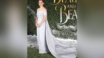 La actriz se encuentra de gira promoviendo su película La Bella y la Bestia.