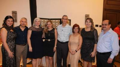 Victoria Sabillón, Arnoldo García, Dunia Rodríguez, Karla Gallardo, Jorge Romero, Miriam López, Kenia Molina y Carlos Aguilar.