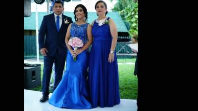 Jorge Edgardo, Andrea Lizzeth y Sandra Ramos presidieron la recepción.