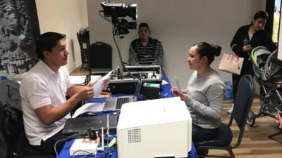 Los consulados móviles prestan servicios consulares fuera de las sedes consulares; se realizan durante los fines de semana actividad.