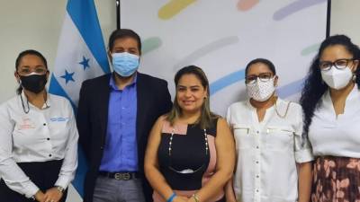 Autoridades de la Dinaf y de Aldeas SOS entablaron conversaciones para definir estrategias que erradiquen la vulneración de derechos de la niñez.