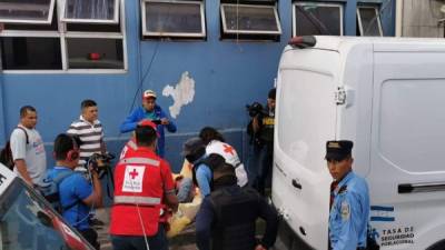 Dos de los heridos fueron llevados ayer en horas de la tarde al Hospital Escuela de Tegucigalpa. Uno de ellos murió allí.