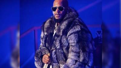 R. Kelly, cantante estadounidense de R&B.