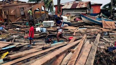 Los beneficiarios son hondureños que perdieron sus ingresos por la pandemia de covid-19 y las tormentas Eta y Iota. Foto archivo