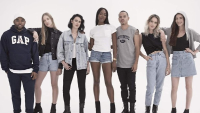 Bajo el nombre 'The archive re-issue: ’90s', hijos de celebridades se sumaron a la campaña de GAP, encabezada por Naomi Campbell.