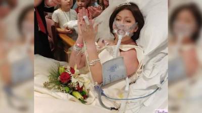 Heather y David se casaron en una boda improvisada en el hospital, sabiendo que tenían poco tiempo.