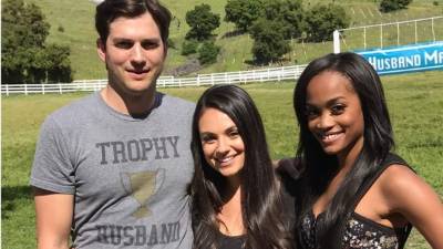 Kutcher se encuentra promocionando la tercera temporada de su serie en Netflix 'The Ranch'.// Foto Twitter Ashton Kutcher