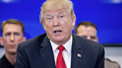 Donald J. Trump (C), presidente de Estados Unidos de América. EFE/Archivo