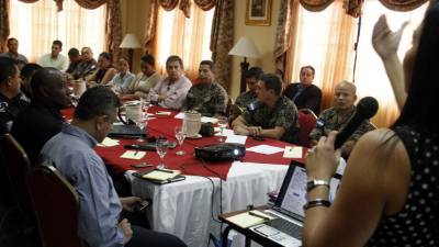 Los cuerpos de seguridad, partidos políticos y Tribunal Departamental se reunieron ayer en la ciudad.