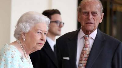 La reina Isabel II y su esposo, Felipe, son parte de la población más vulnerable al COVID-19.