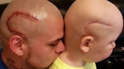 Josh Marshall y su pequeño Gabriel Marshall. Foto: redes