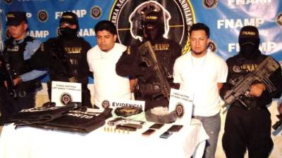 Por varios delitos tendrán que responder los supuestos mareros tras su captura anoche.