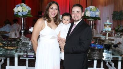 Ana Lucía, Santiago Josué y Héctor López.