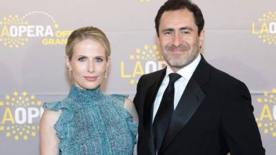 La esposa de Demian Bichir, Stefanie Sherk, murió el 20 de abril de 2019, una semana después de atentar contra su vida.