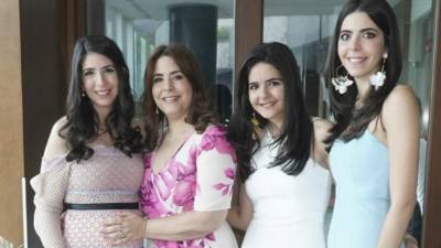 Valeria, Wafa, Alexandra y Andrea Zgheibra.