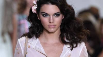 Kendall Jenner es toda una profesional de la pasarela y lo está demostrando una vez más durante la Semana de la Moda neoyorquina.