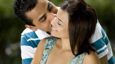 'El amor es cuando dos individuos se anudan pero sin dejar de ser ellos mismos: 'Te quiero y me quiero, te cuido y me cuido, te ayudo y me ayudo...'', Walter Riso.