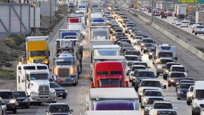 El negocio del transporte por carretera en EE.UU. está muy fragmentado y depende de intermediarios que conectan a los camioneros con los clientes.