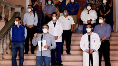 Gremios aplauden que trabajadores de salud por contrato puedan obtener su permanencia.