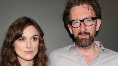 Keira Knightle y el director John Carney trabajaron juntos en ‘Begin again’/GettyImage