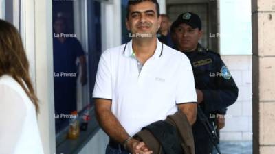 Arnaldo Urbina llegó ayer a los Tribunales en Materia de Corrupción.