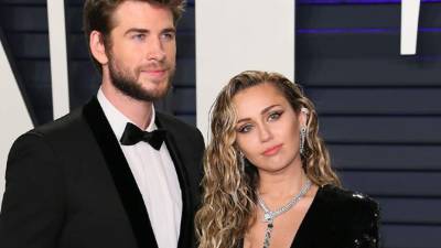 Liam Hemsworth y Miley Cyrus, a su llegada a la 'after party' de Vanity Fair